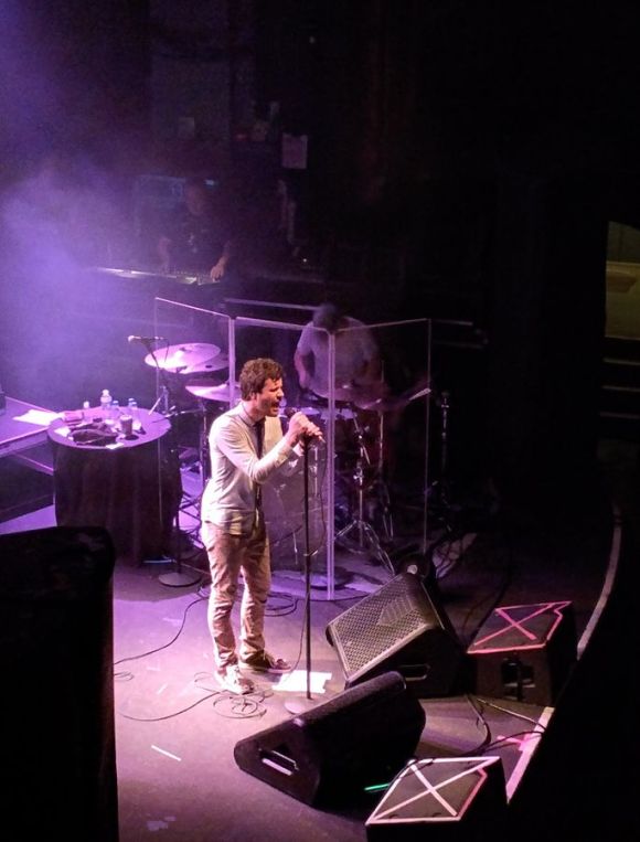 Michael_Angelakos_(Passion_Pit)_in_Columbus,_2015